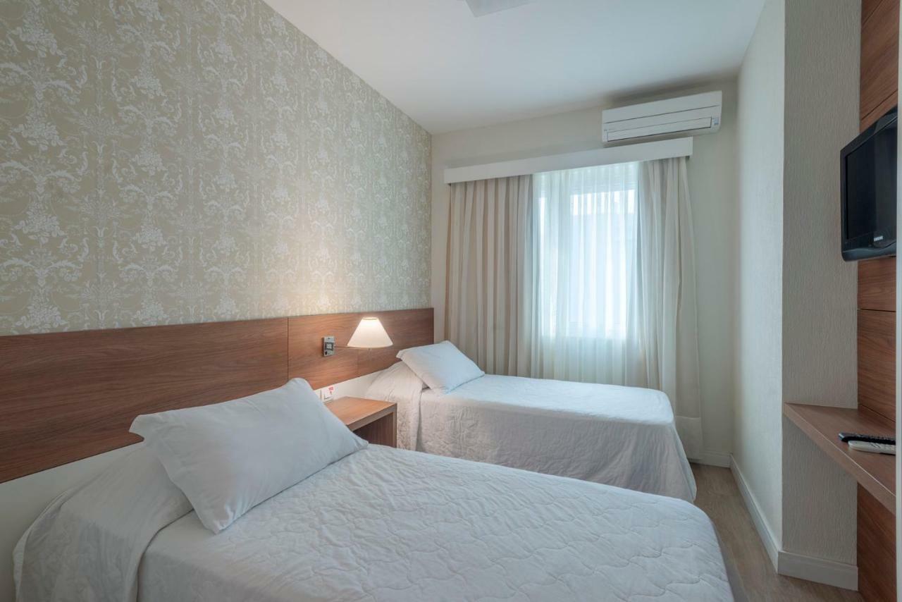 Hotel Gloria บลูเมเนา ภายนอก รูปภาพ